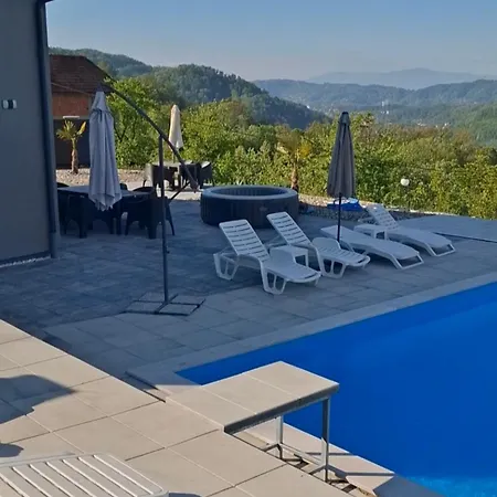 Aqua Tuzla *